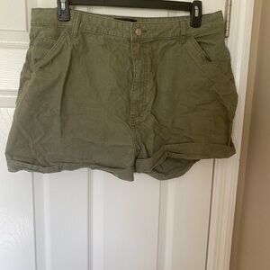 ASIS curve size 14 shorts